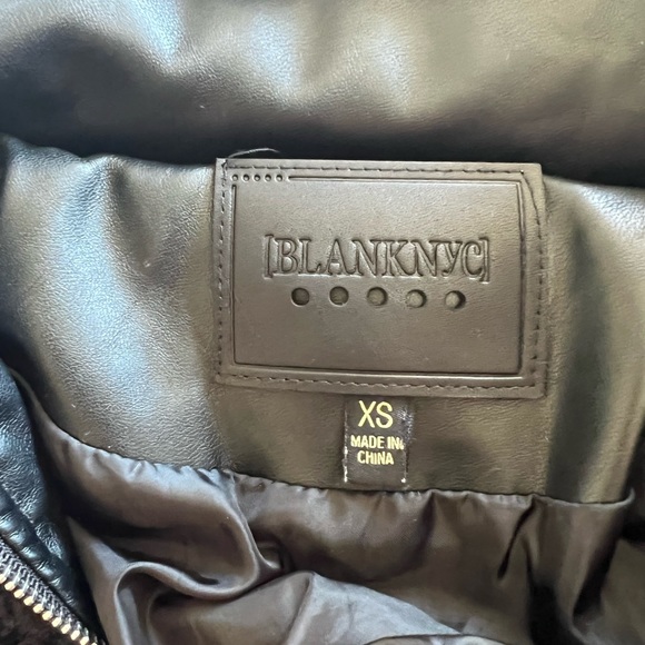 BLANK NYC black jacket. Cropped. Size xs - Picture 2 of 2